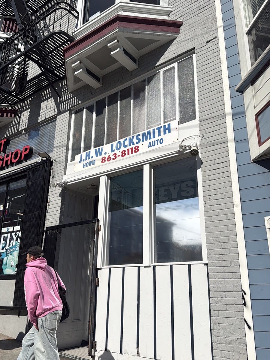JHW Locksmith Station, photo 3