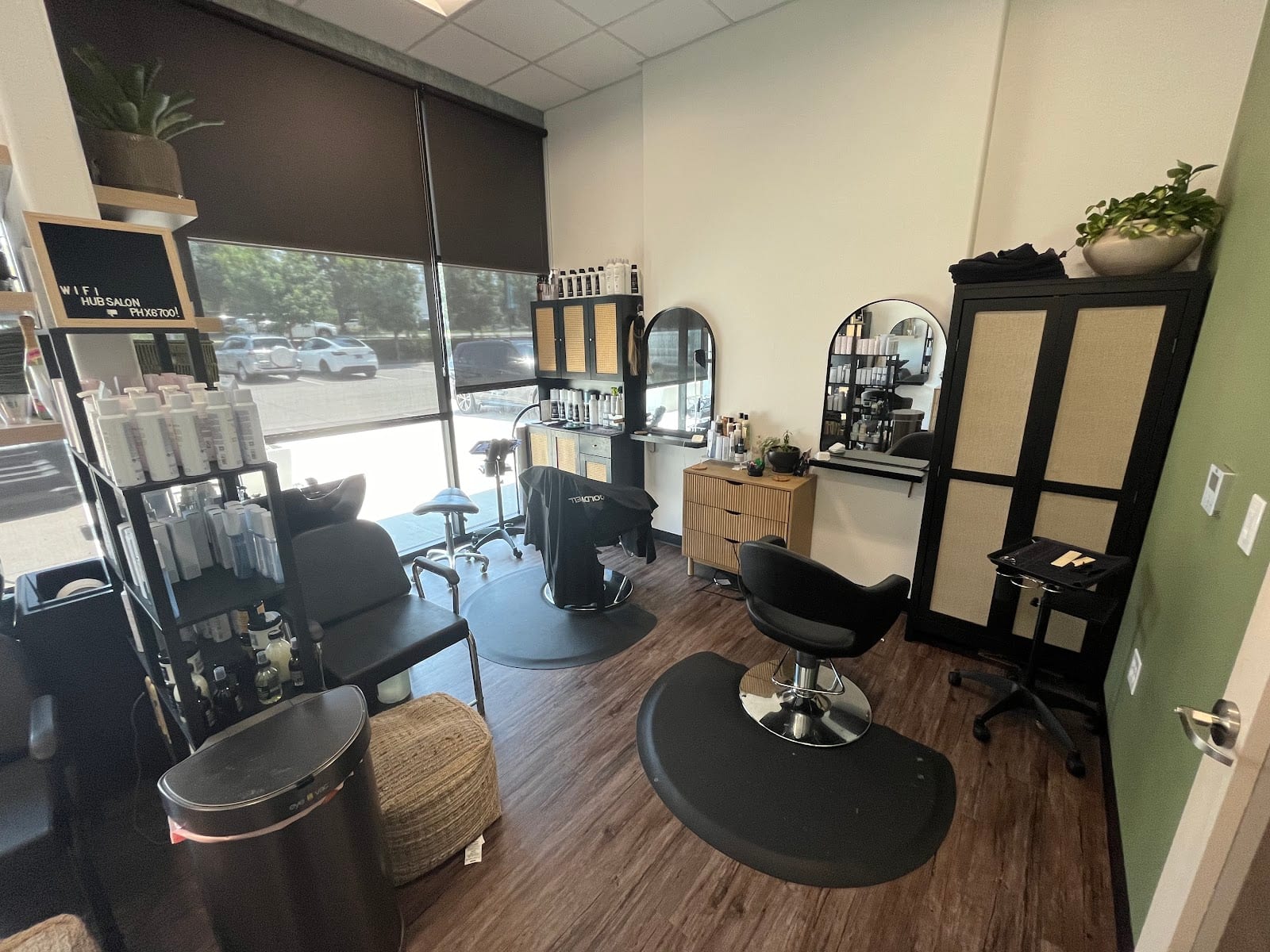 Phenix Salon Suites