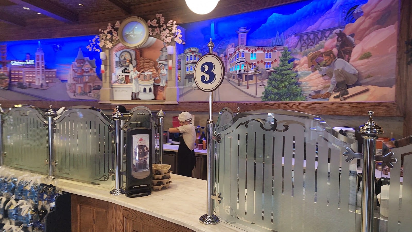 Ghirardelli Soda Fountain & Chocolate Shop (Disneyland), photo 3