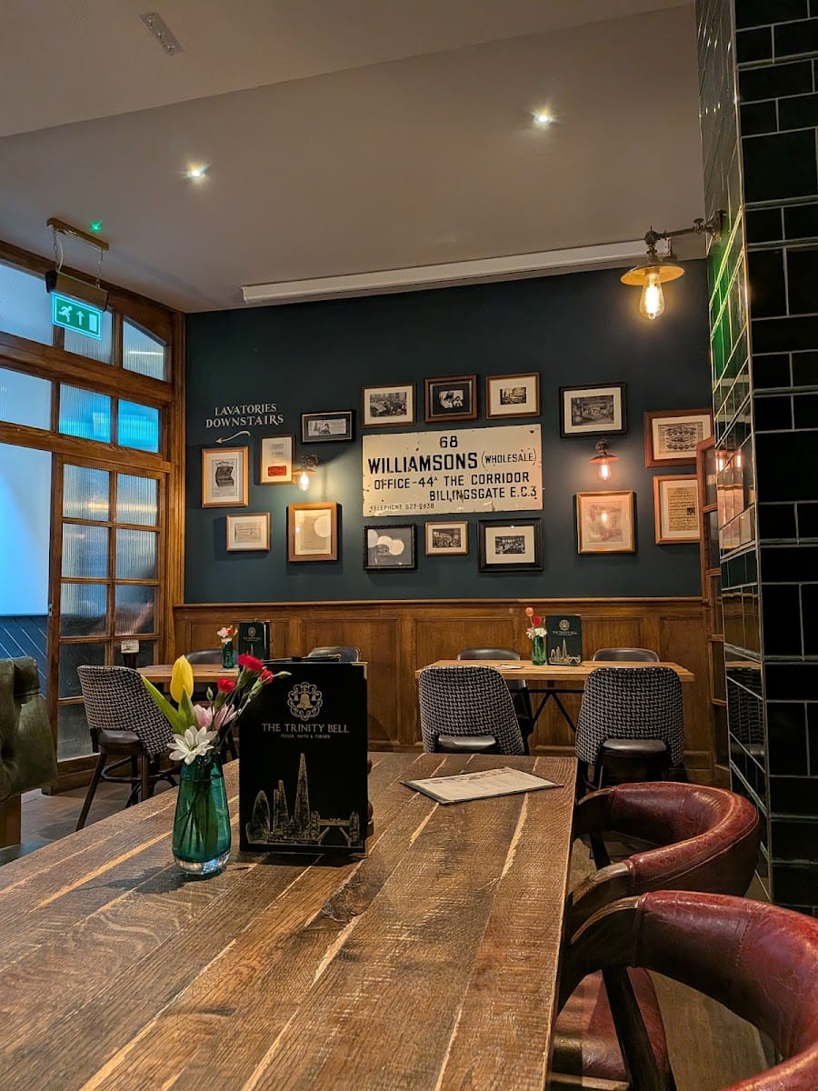 The Trinity Bell, EC3, photo 4