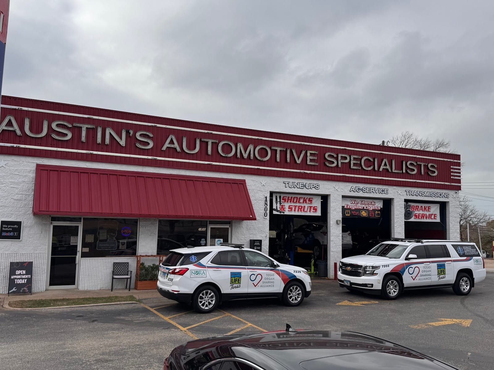 Austin's Automotive Specialists, photo 2