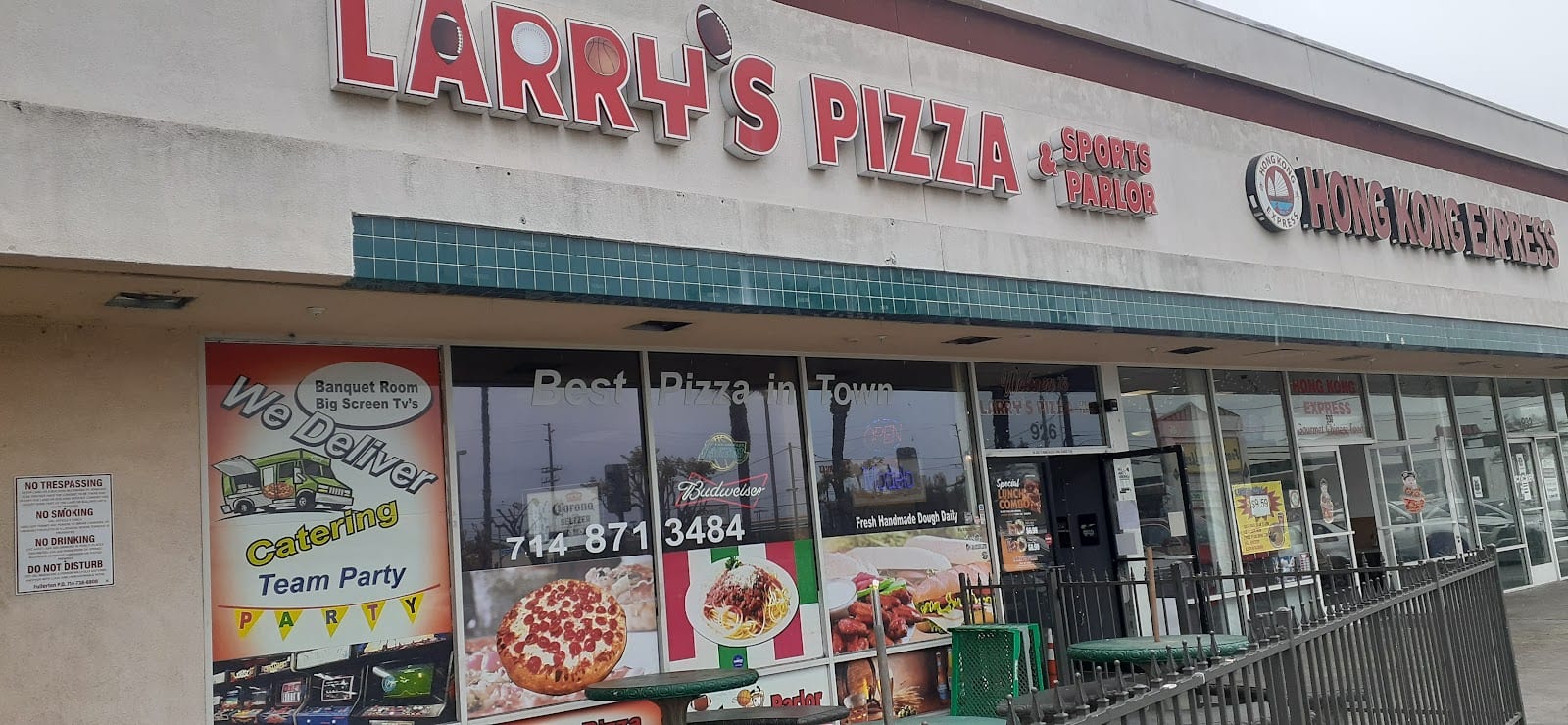 Larry's Pizza & Sports Parlor, photo 3