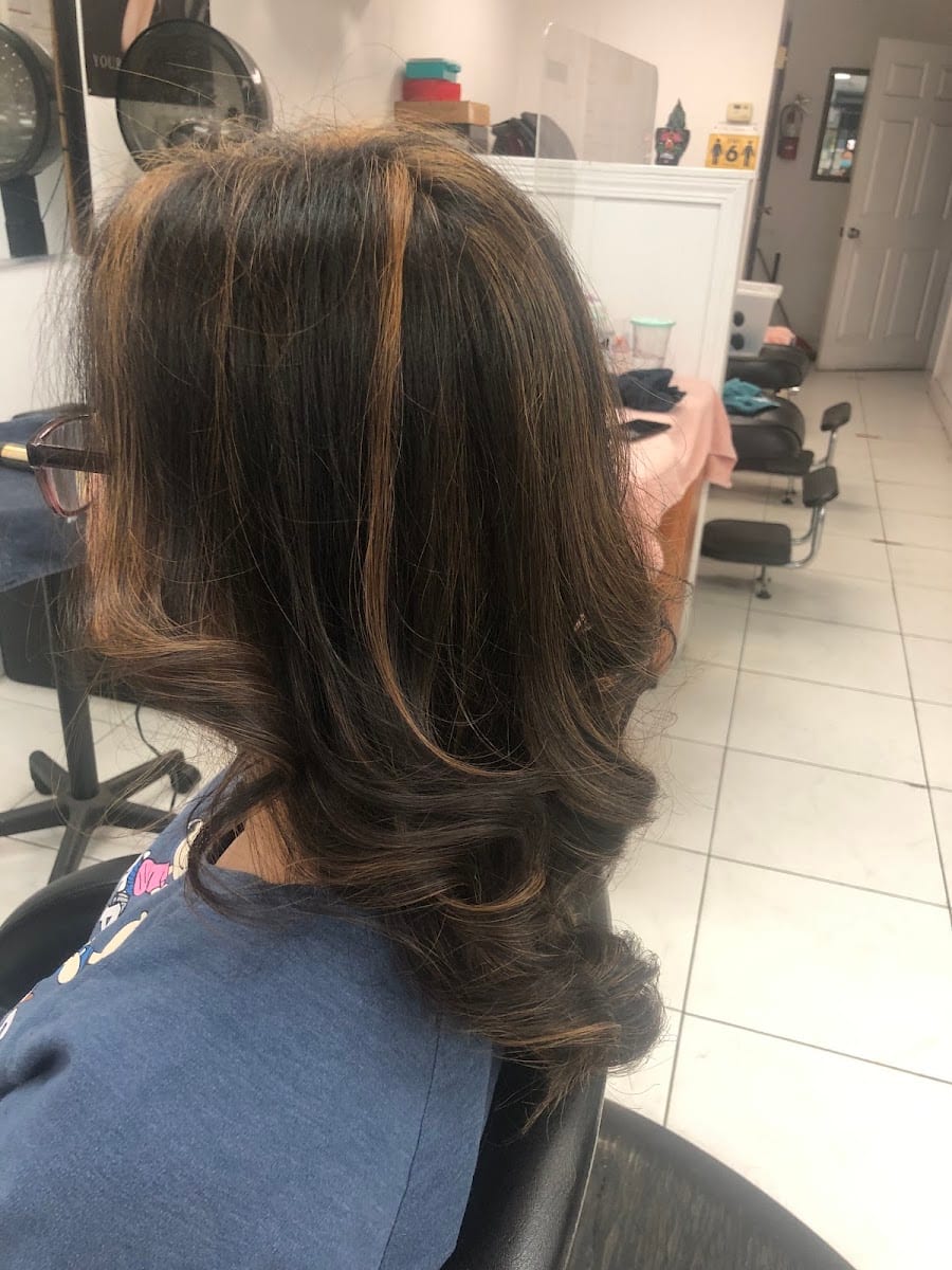 Mary's Hair Salon, photo 3