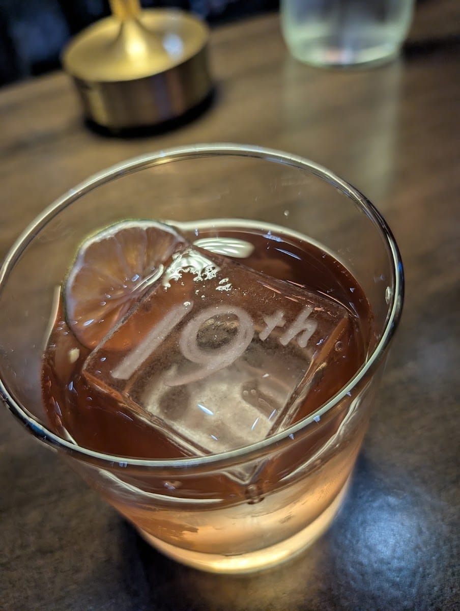 The 19th Hole speakeasy, photo 3
