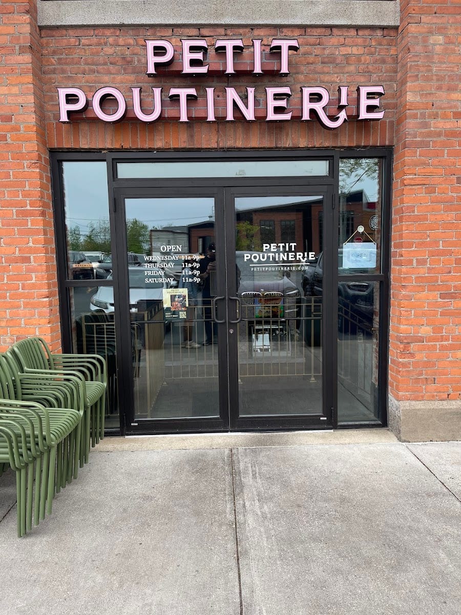 Petit Poutinerie