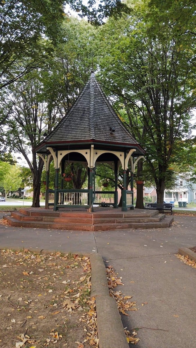 Lunsford Circle Park