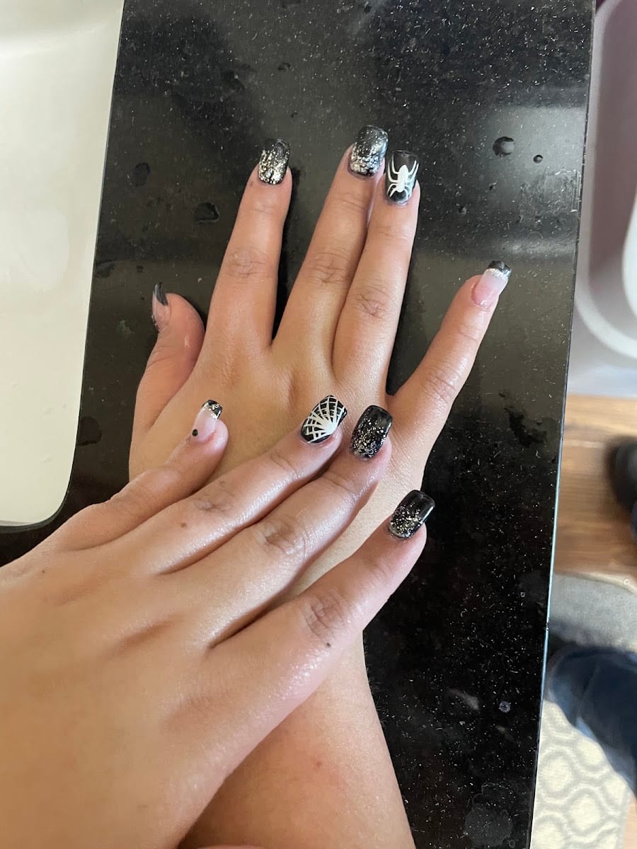 Four Seasons Nail Salon, photo 2