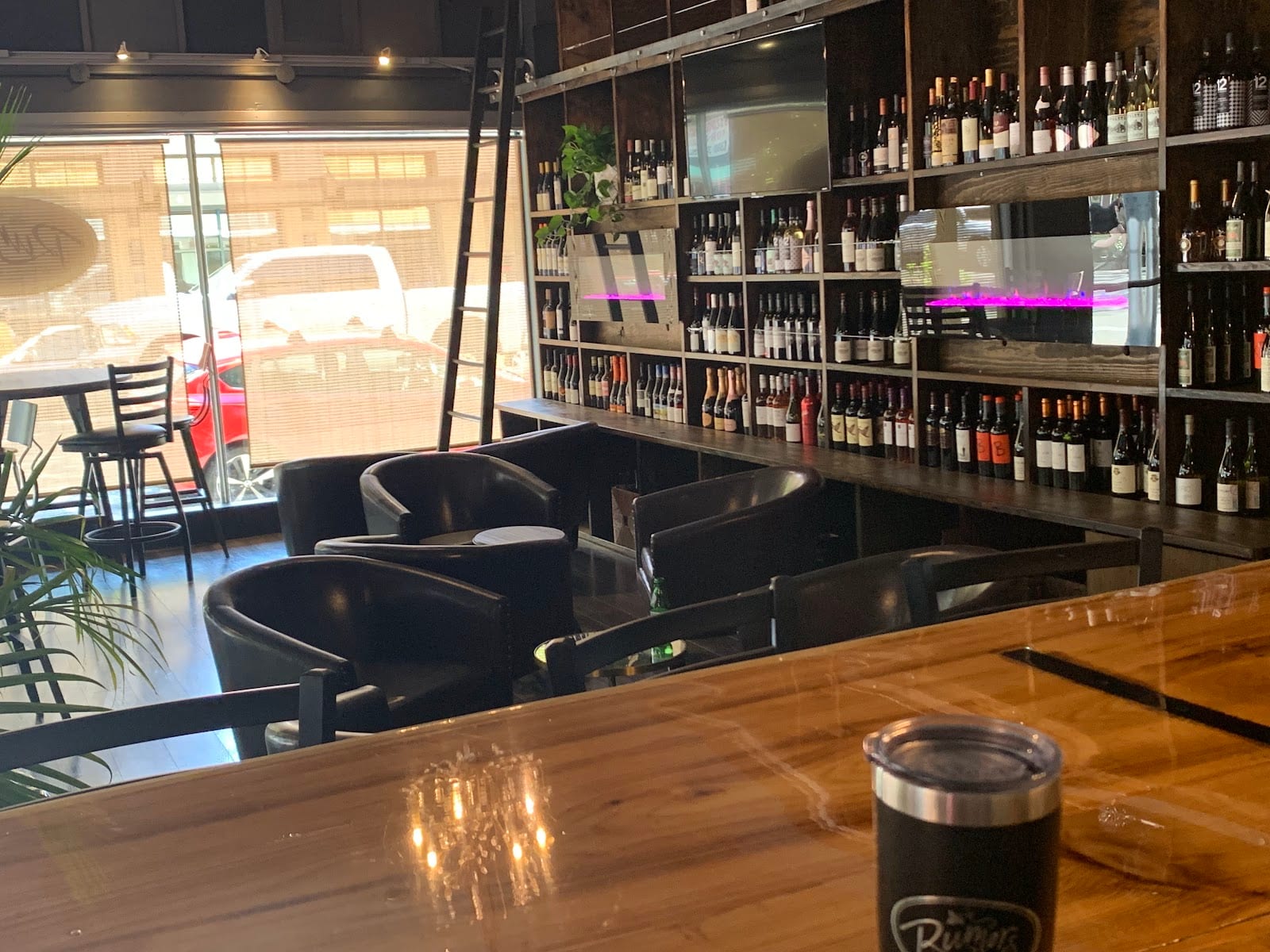 Rumors Wine Bar, photo 2