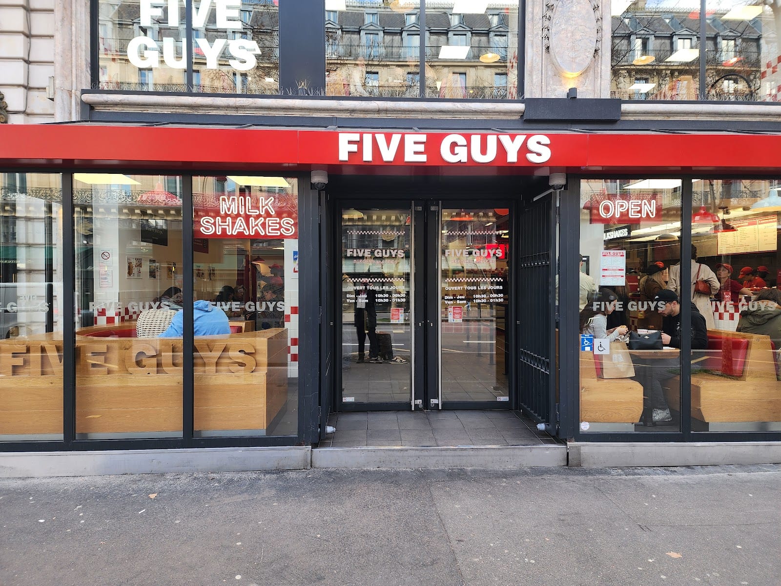 Five Guys Burgers and Fries Opéra, photo 2