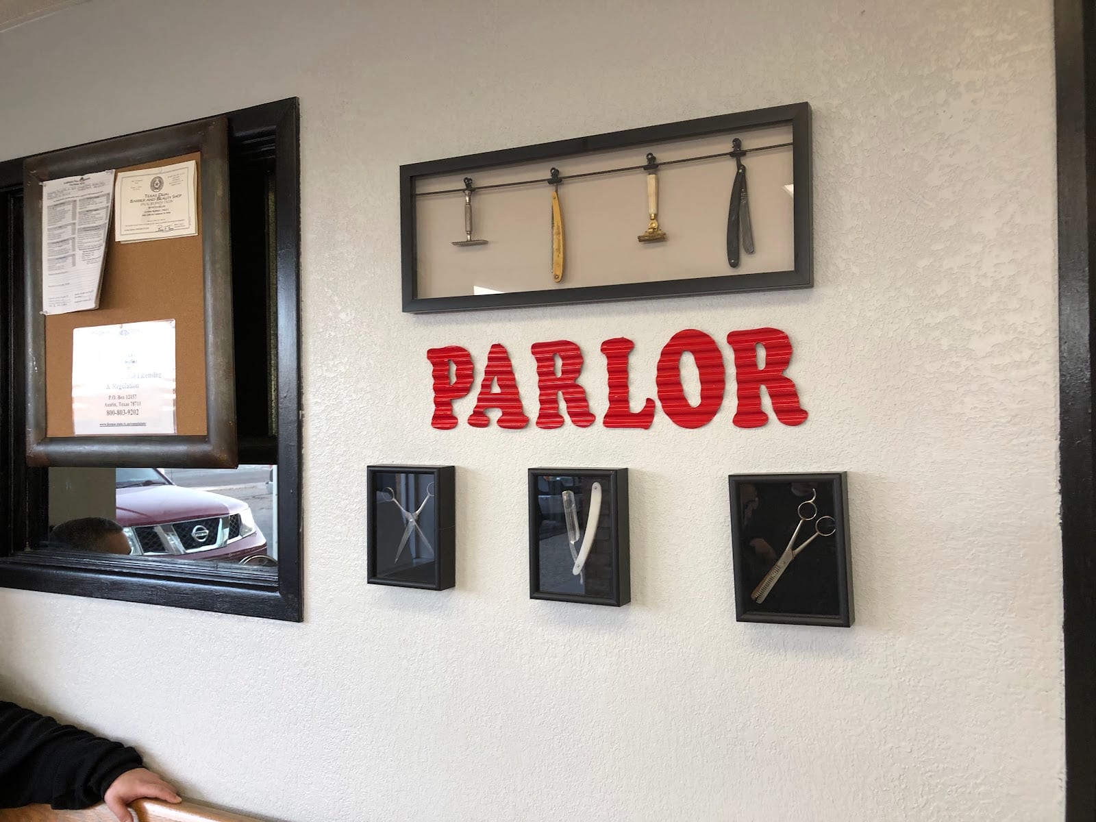Nineteenth Street Parlor Cuts and Shaves, photo 3