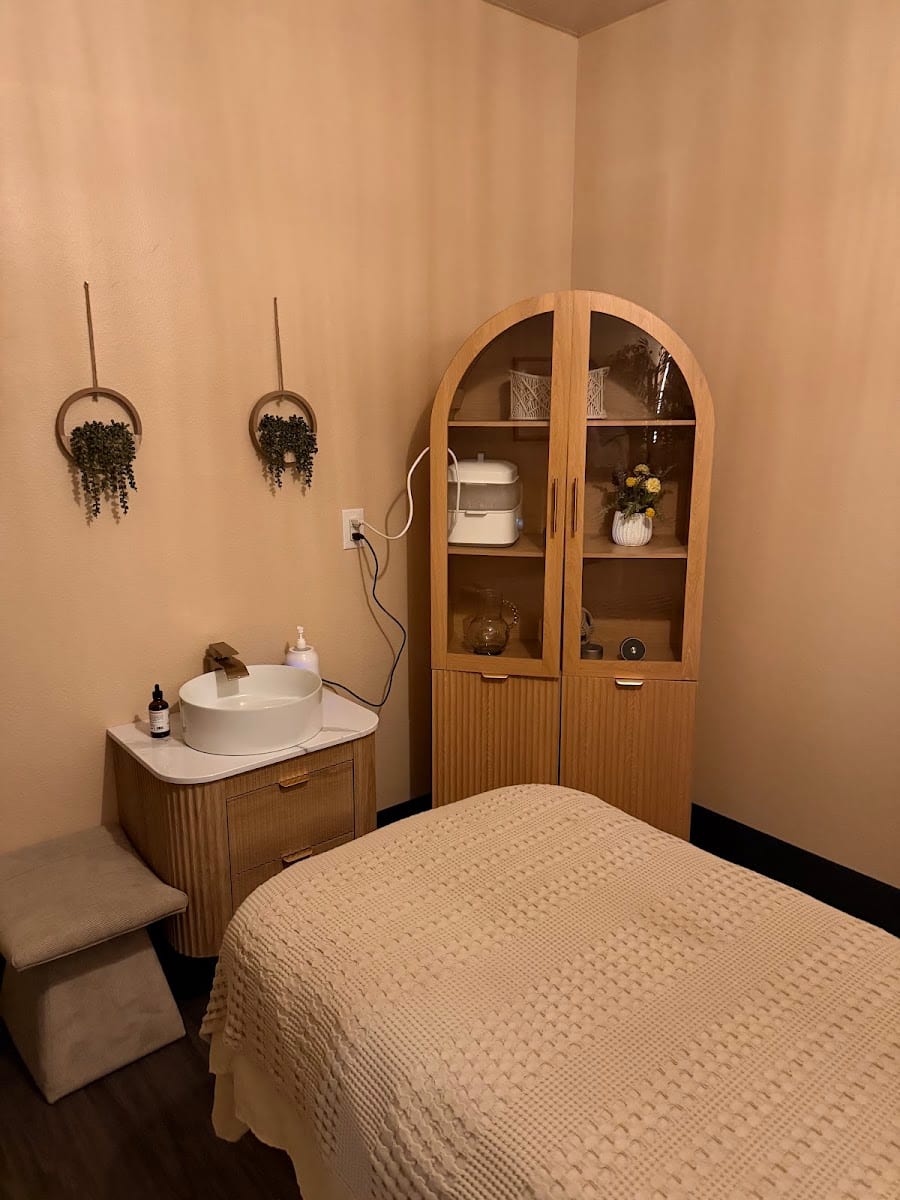 HealTouch Wellness