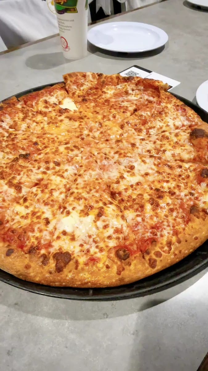 Lamppost Pizza & The Post Pub, photo 3