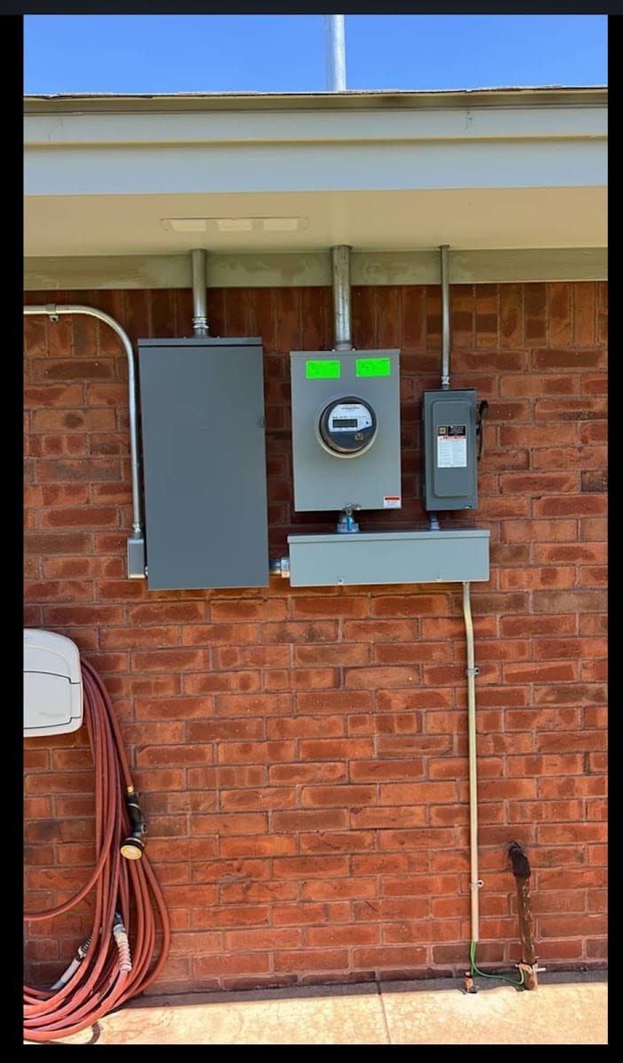 Davis Moore Electric Inc