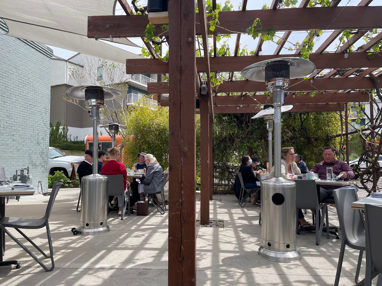 Arlo Restaurant