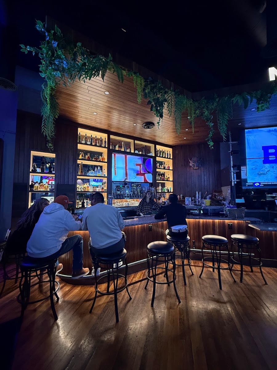 201 Broadway Sports Bar, photo 3