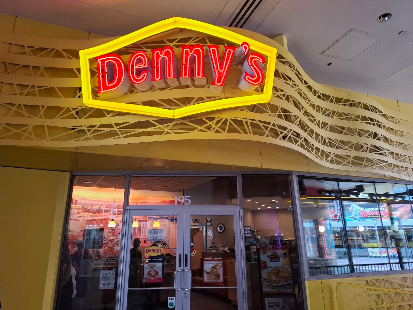Denny's Restaurant, photo 2