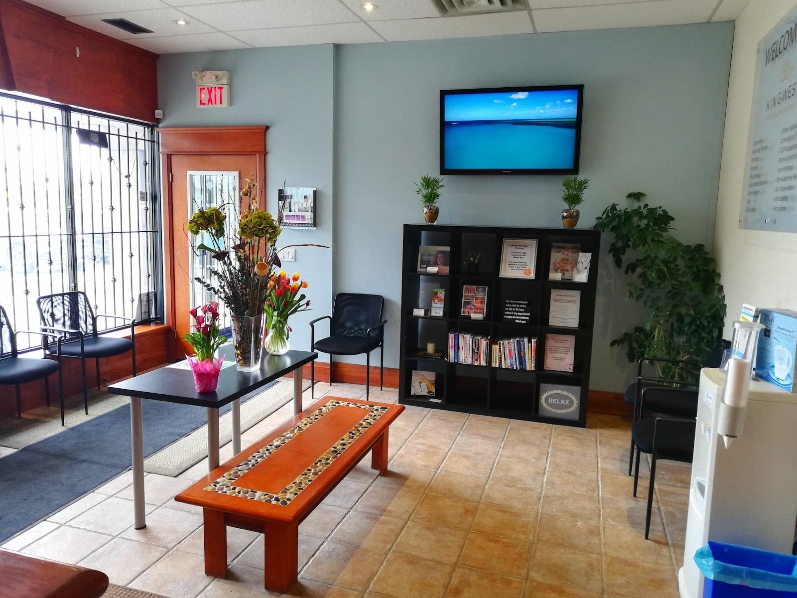 King West Chiropractic and Wellness Centre Massage Naturopathic and Physiotherapy, photo 3