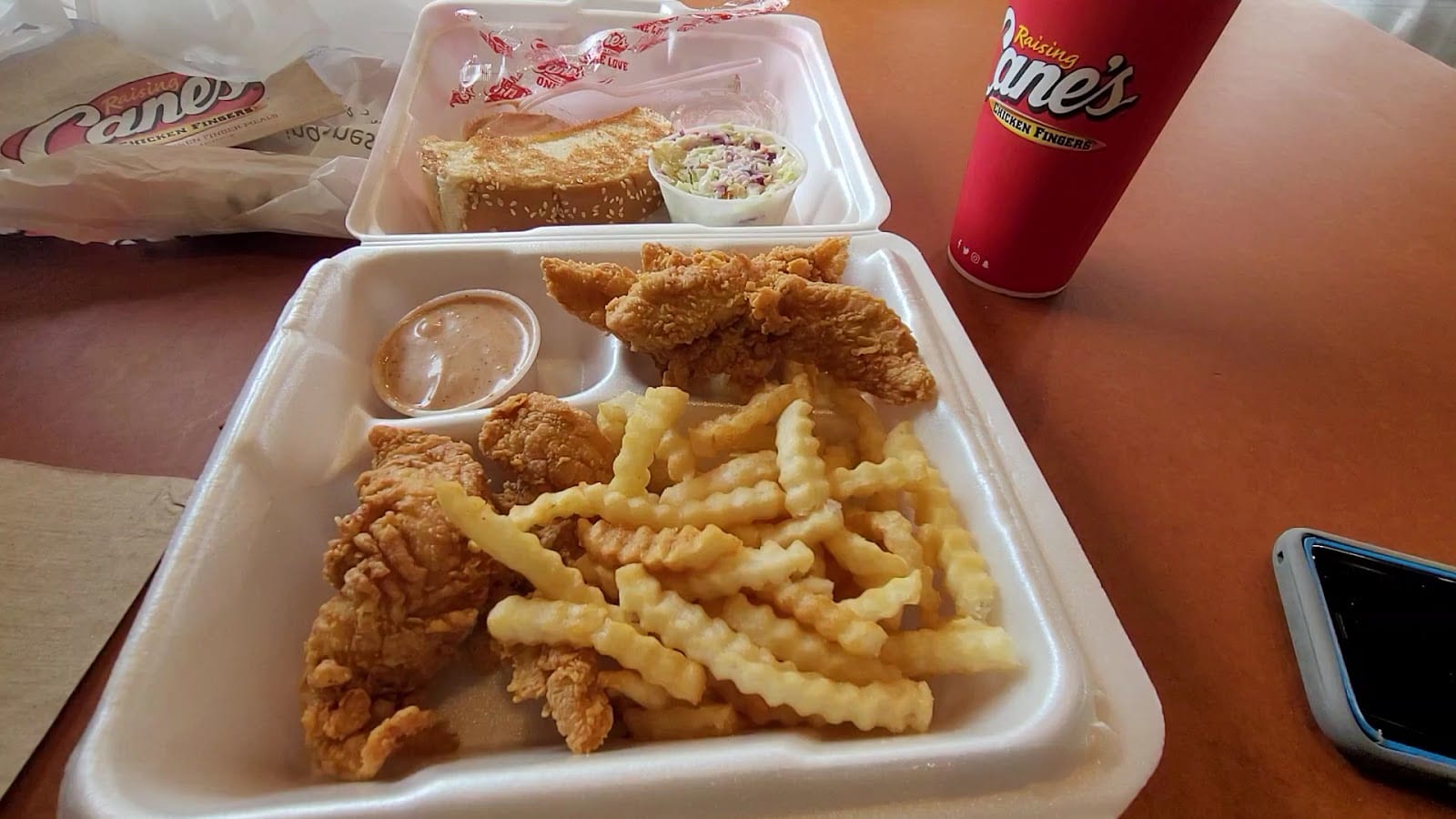 Raising Cane's Chicken Fingers, photo 3