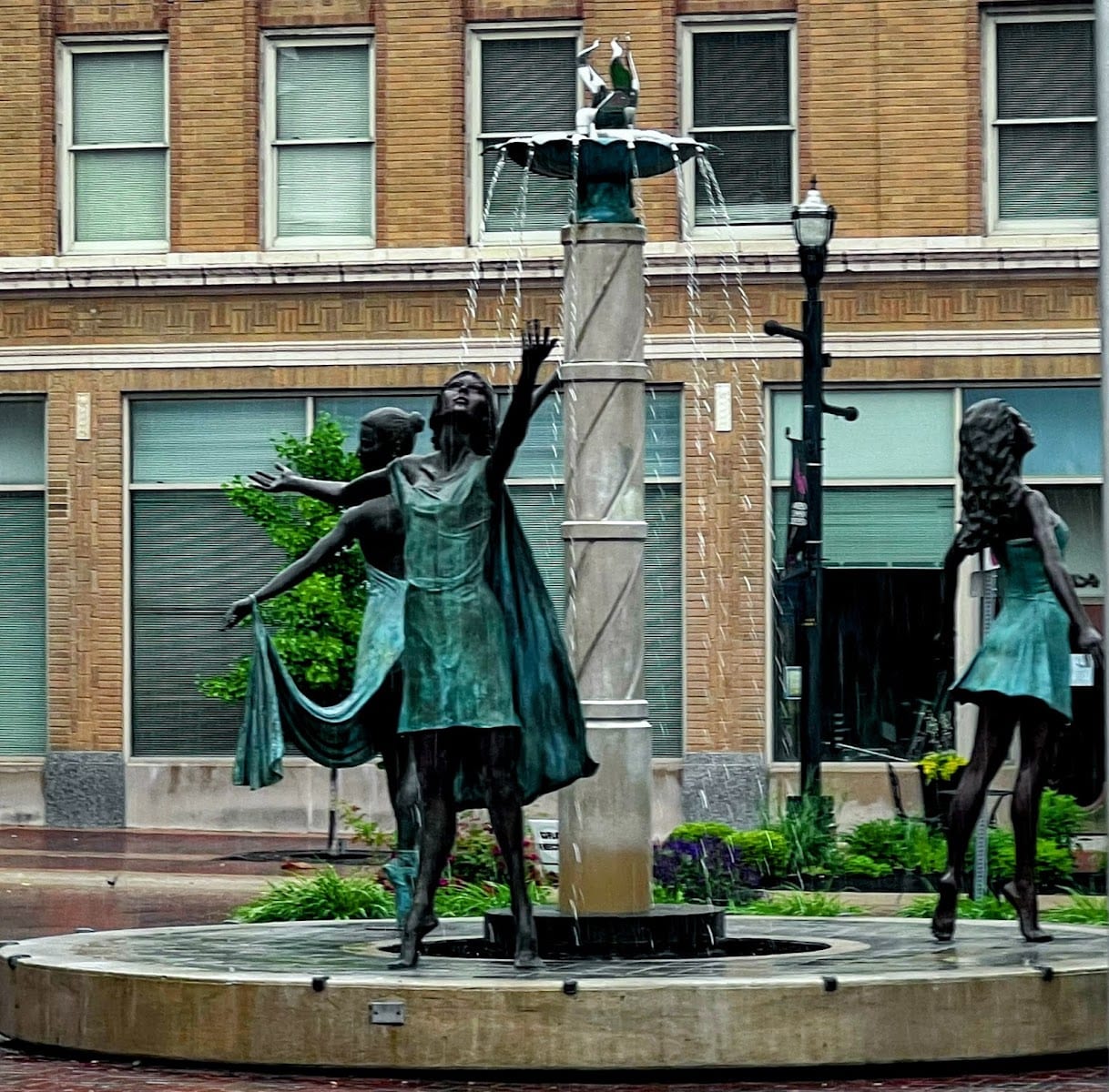 Dickmann Town Center, photo 3