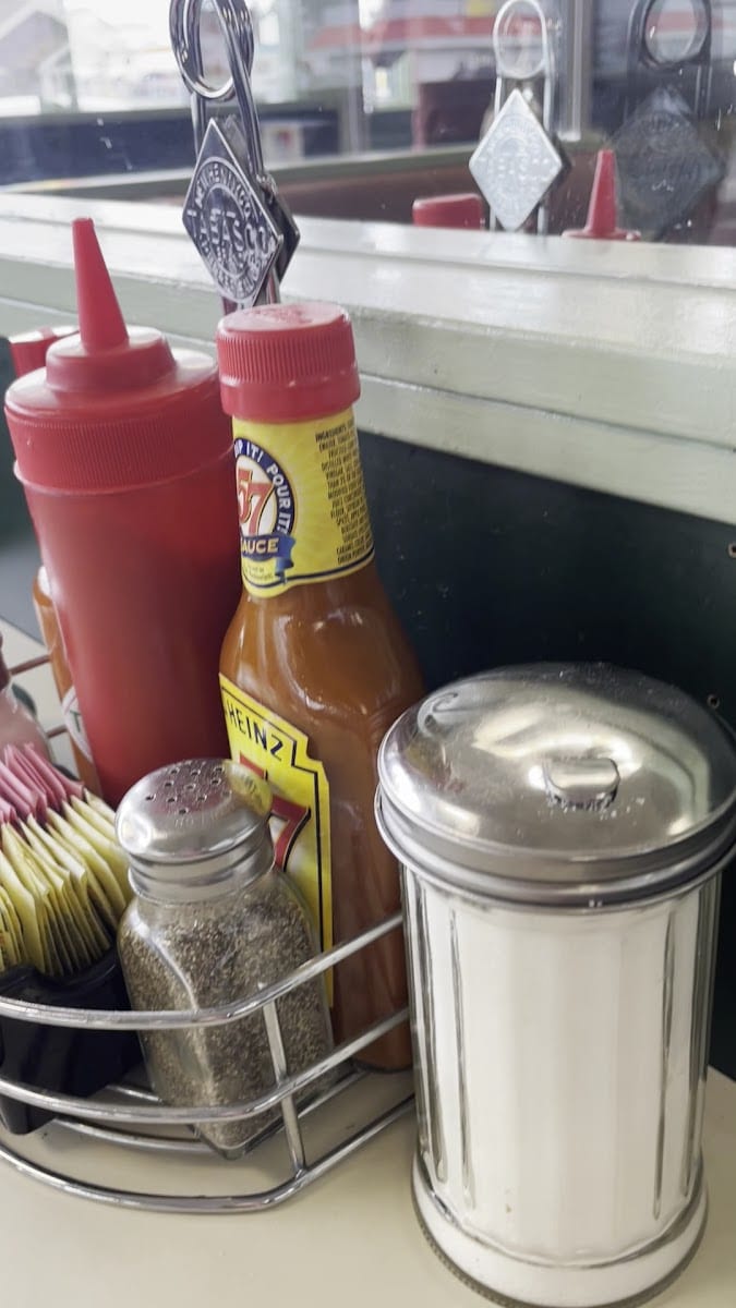 Martin Way Diner, photo 3