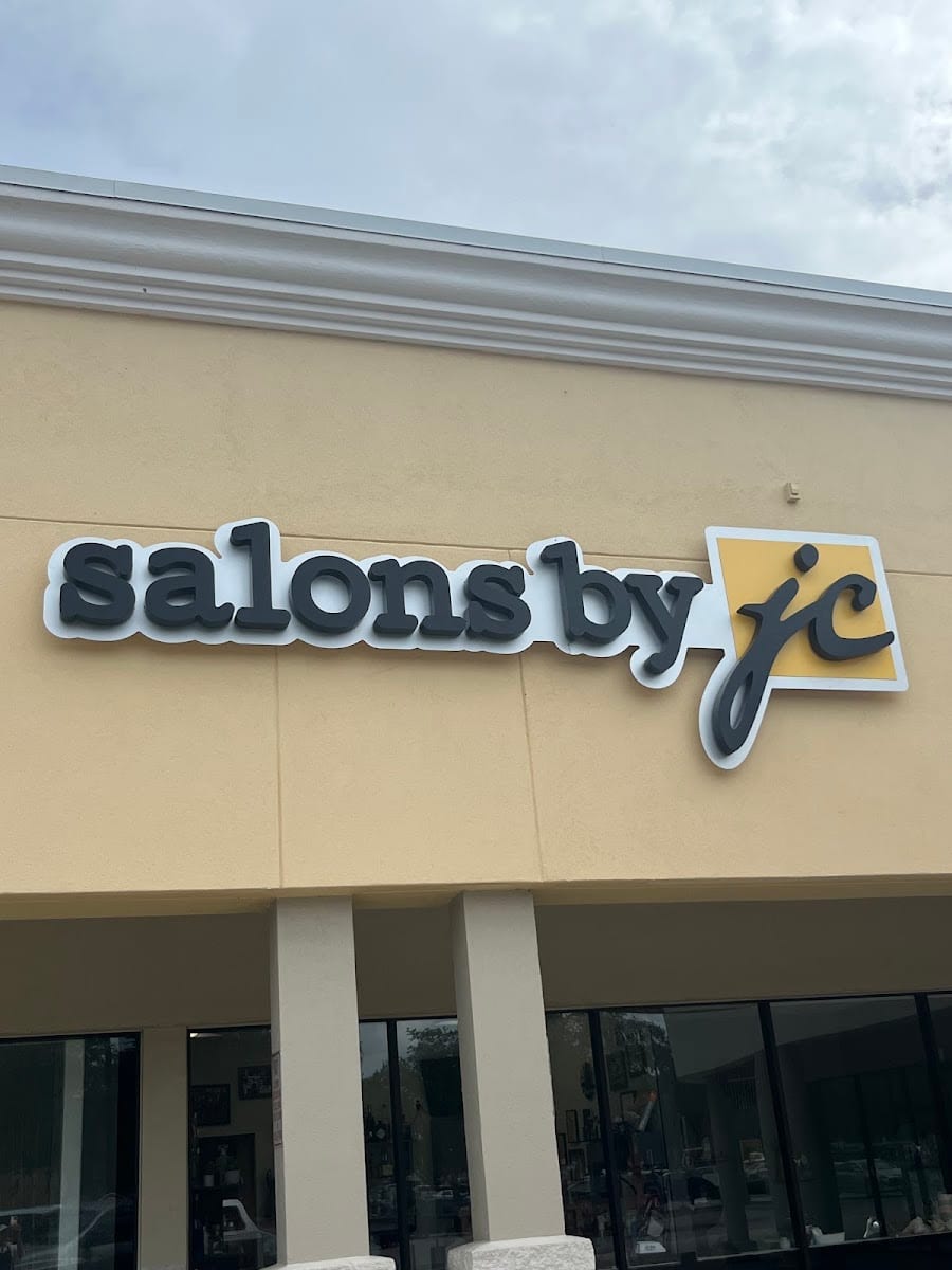 Lucianna’s Elite Hair Studio