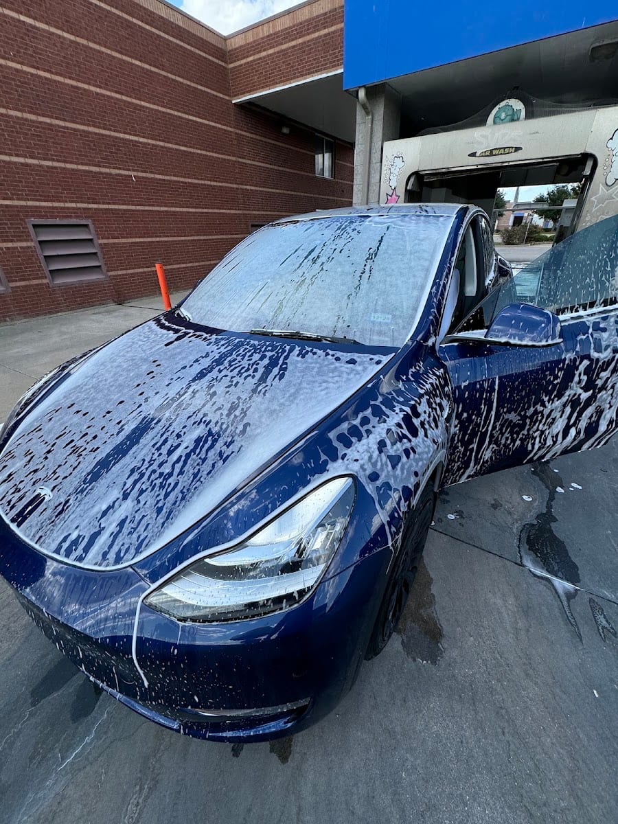 Clean-N-Fresh Car Wash, photo 3