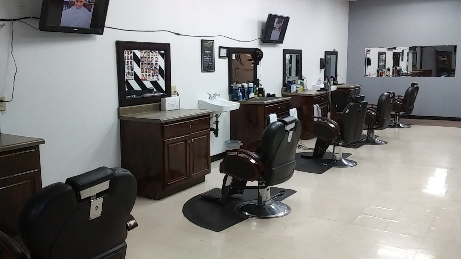 Sophisticated Cuts Barbershop, photo 4