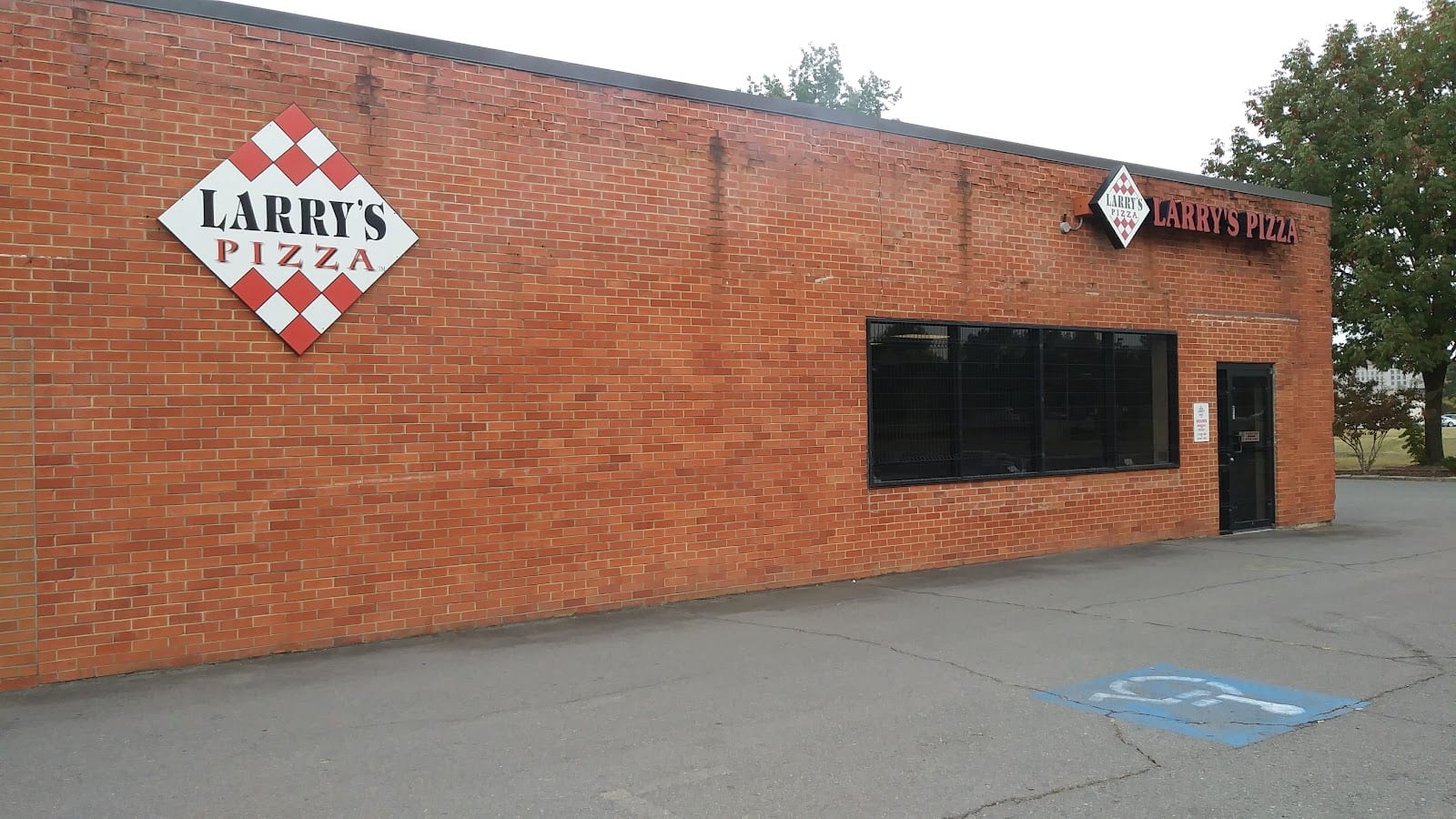 Larry's Pizza - Downtown, photo 2