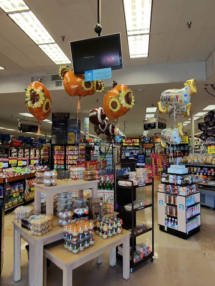 Ralphs, photo 4