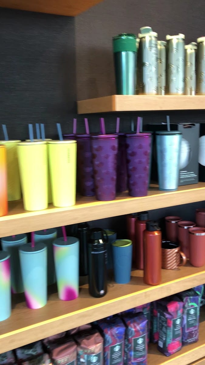 Starbucks Coffee Company, photo 2