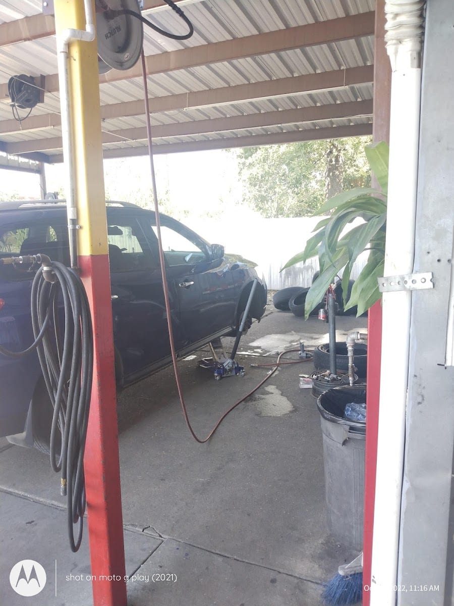 G & J Tire Shop, photo 3