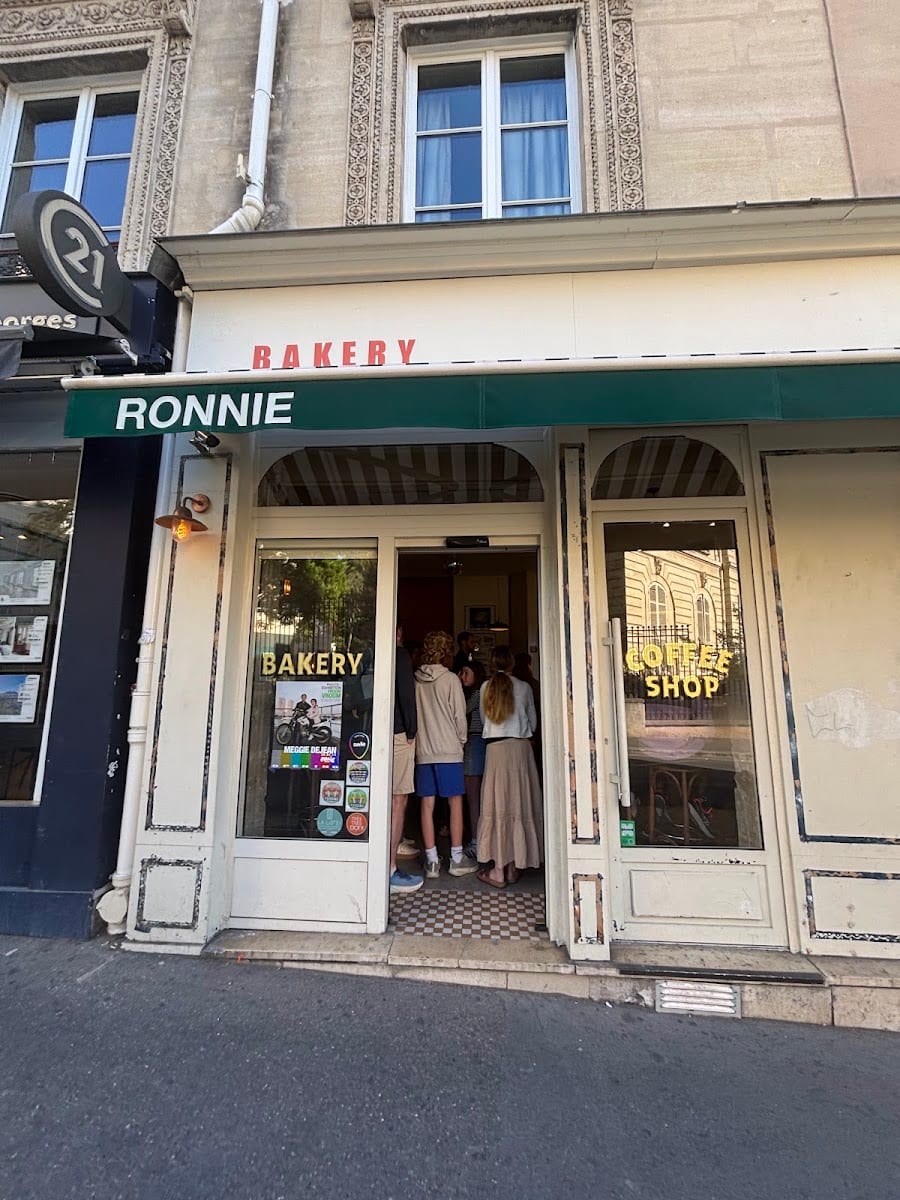 RONNIE BAKERY