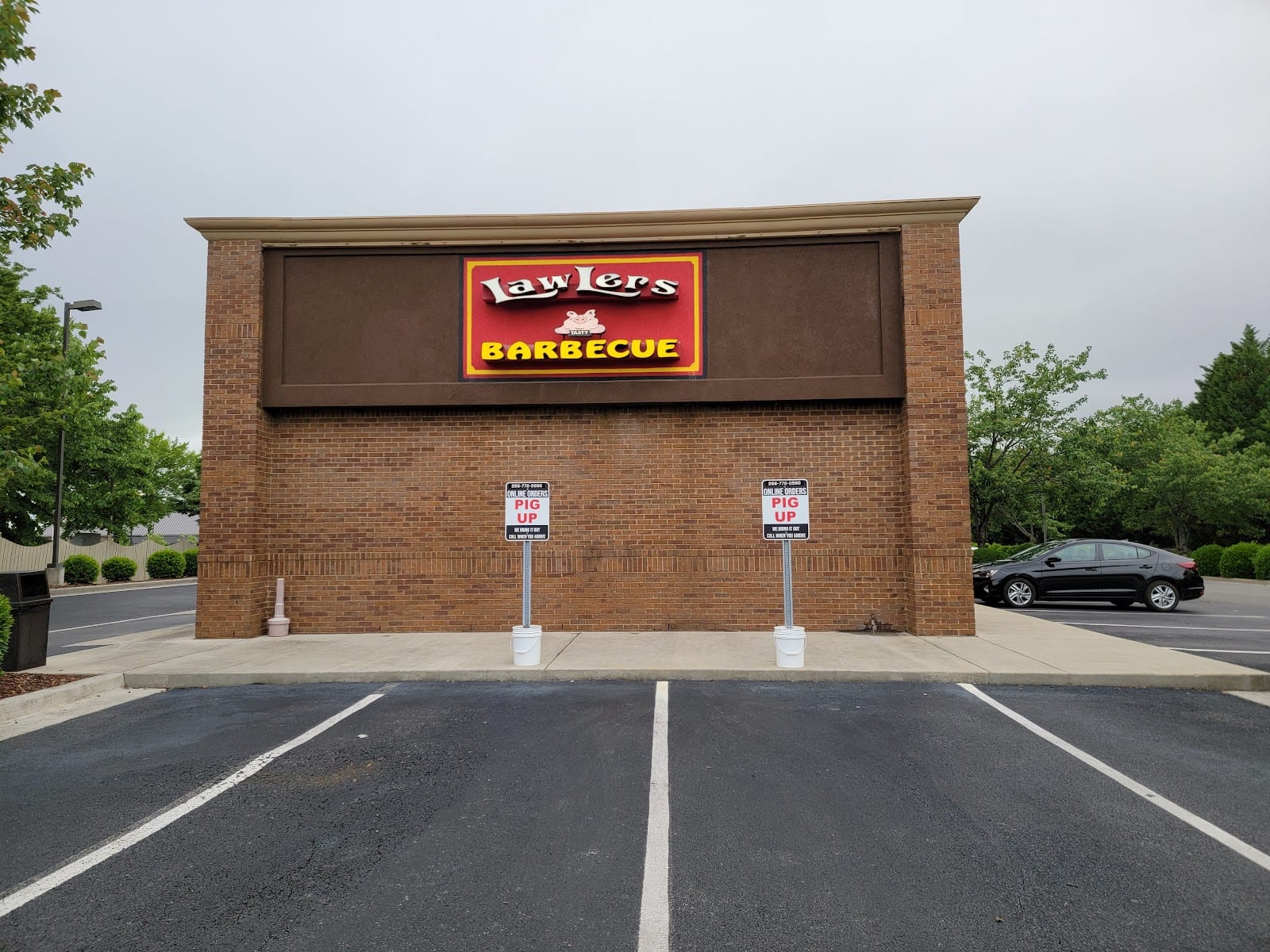 LawLers Barbecue, photo 2
