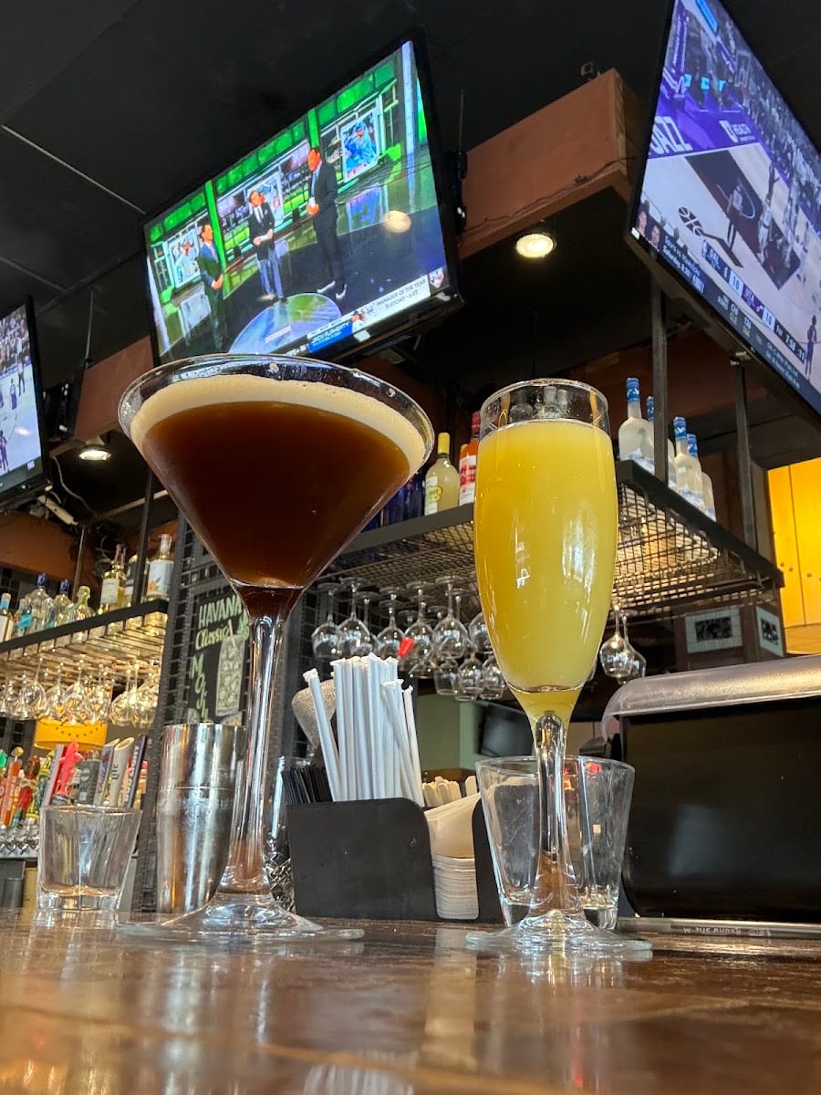 Bar Louie - Hampton, photo 4