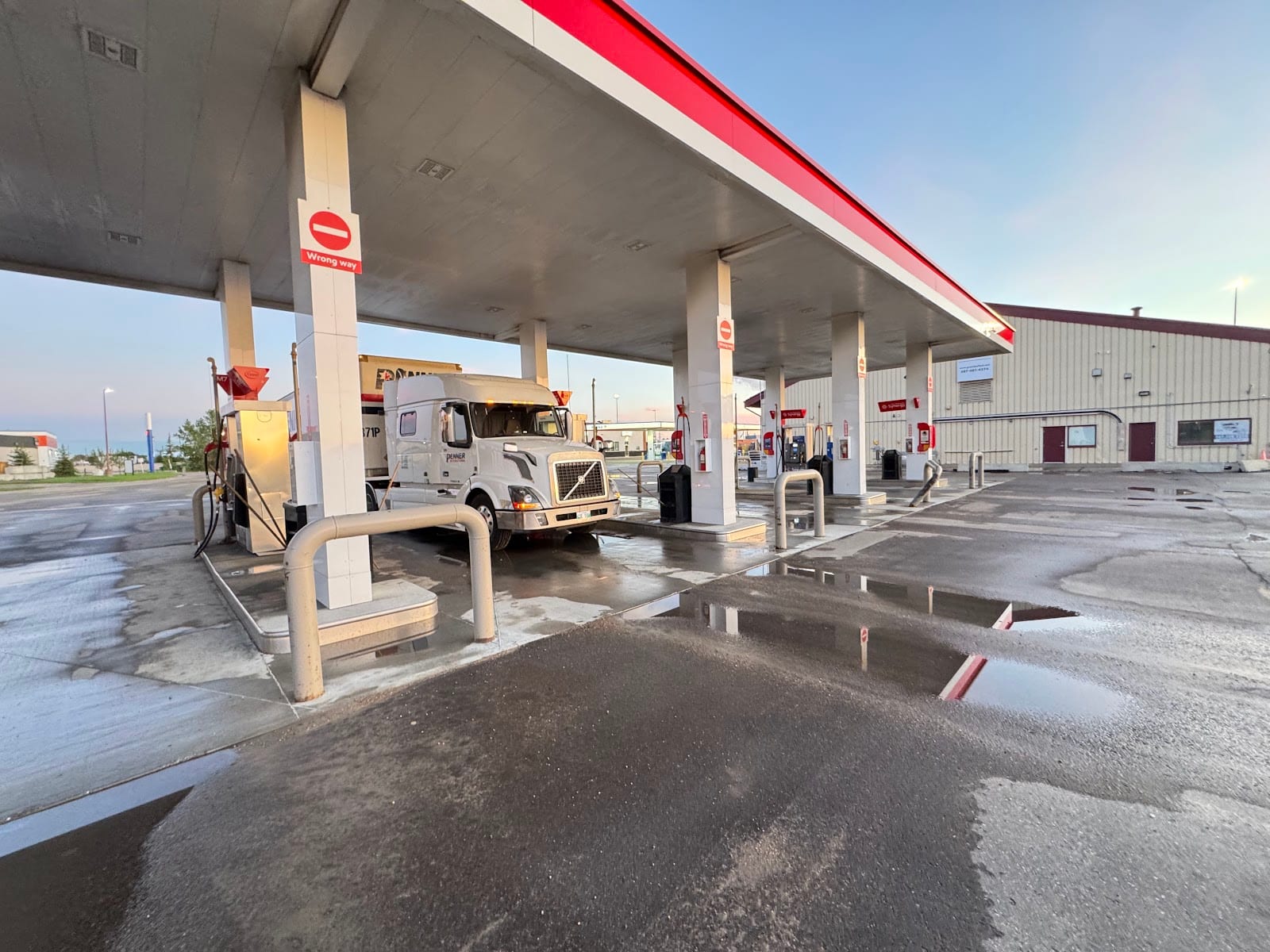 Husky/Sherwood Convenience Store