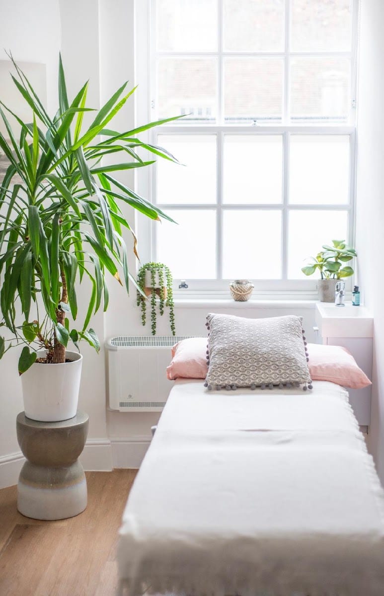 Alexandre Monnier Reiki - Energy Healing - Liverpool Street