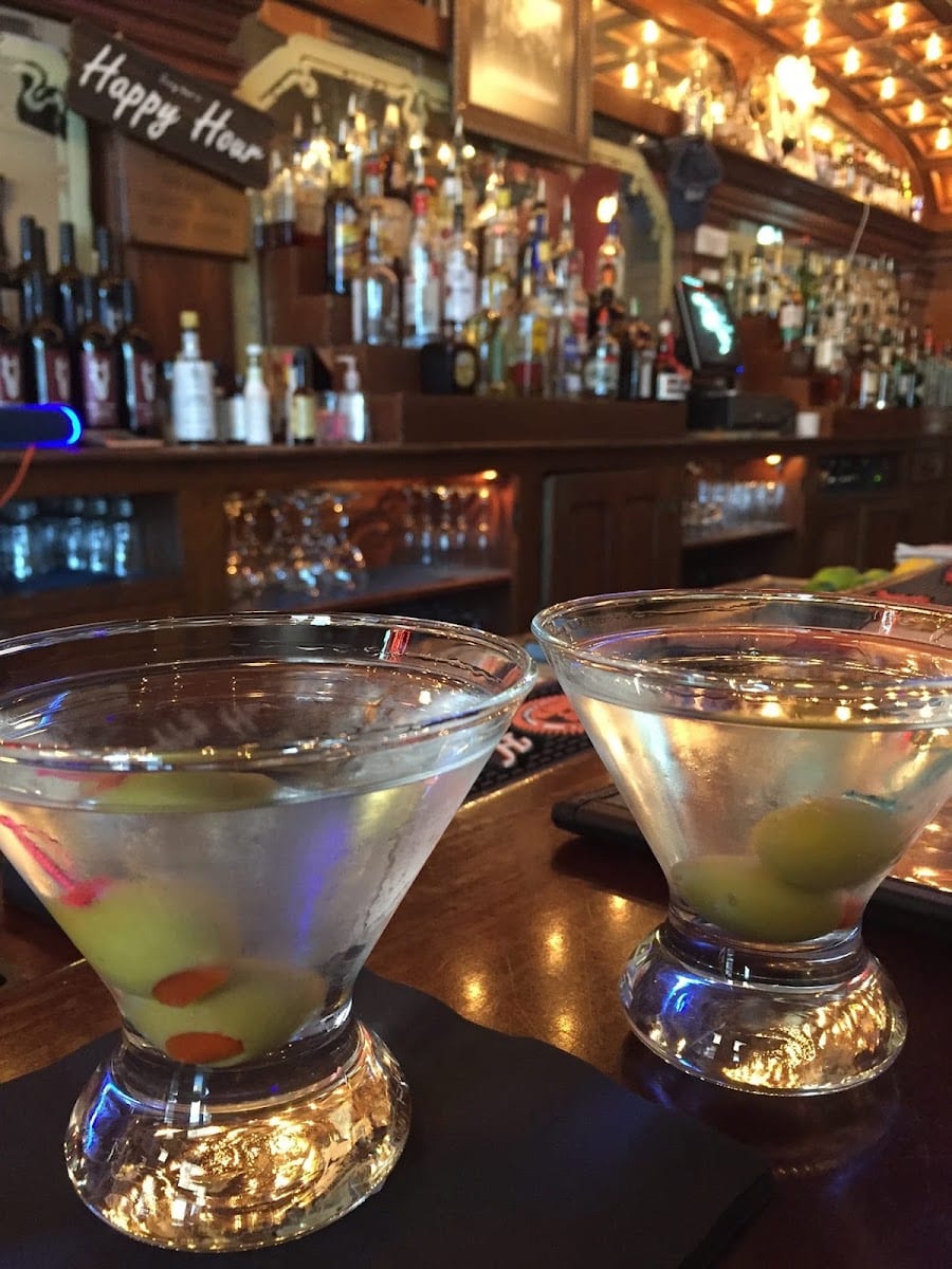 B T Longhorn Saloon