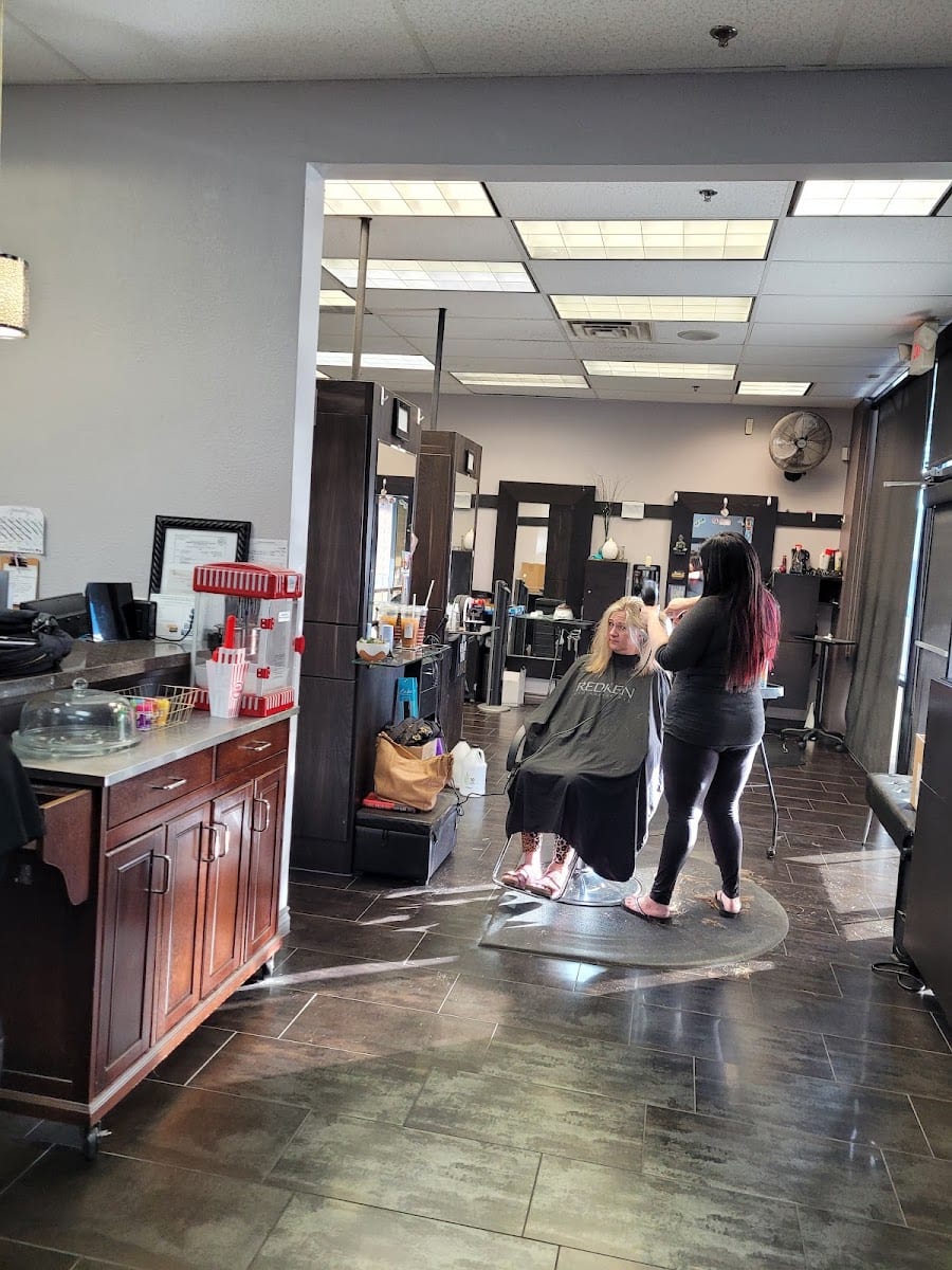 Jagged Edge Salon, photo 3
