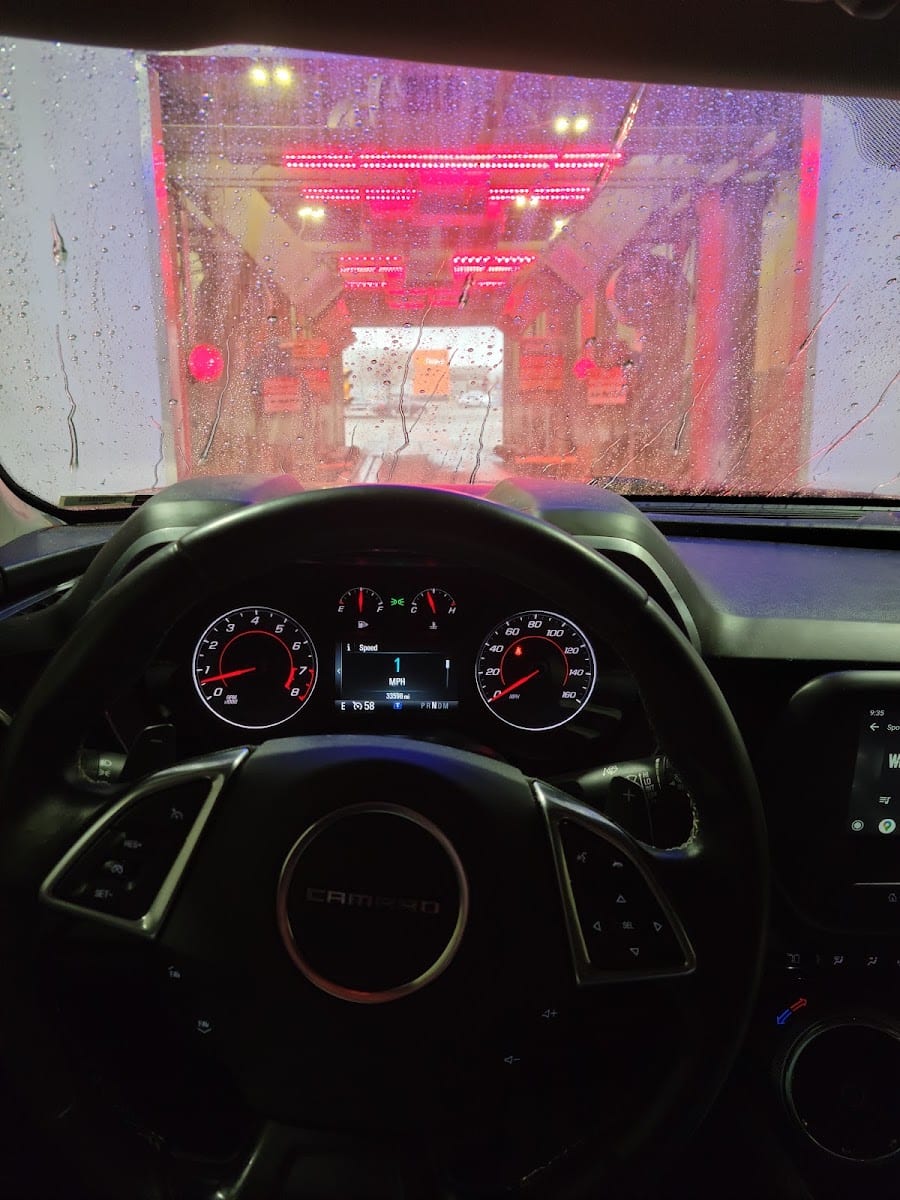 Crew Carwash, photo 3