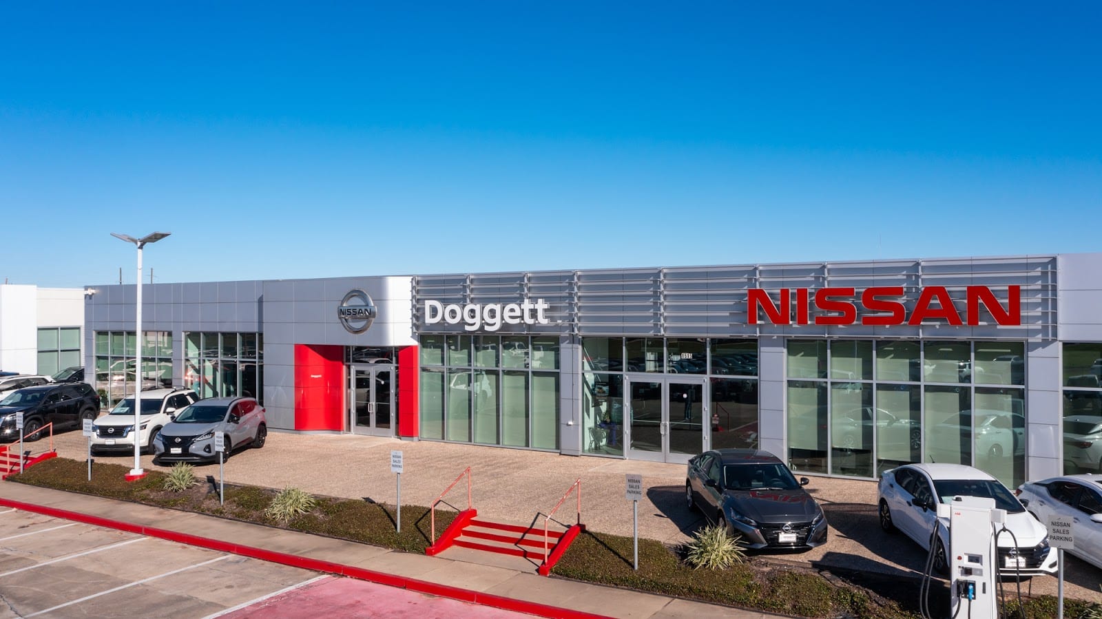 Doggett Nissan Service Center