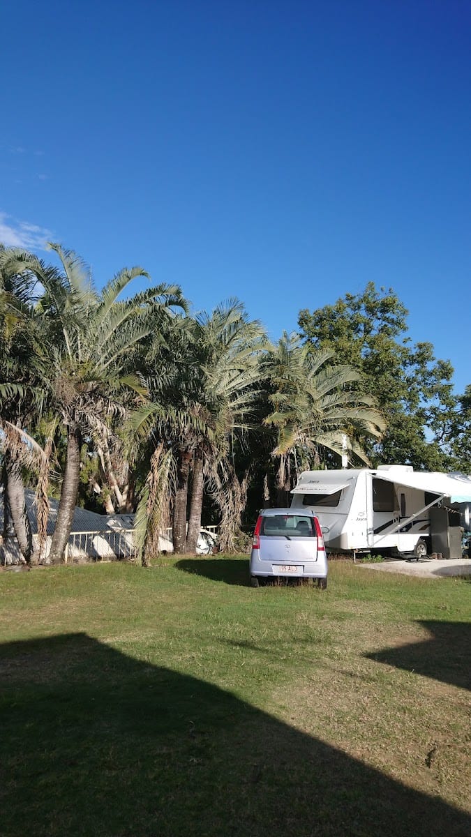 Hilltop Caravan Park, photo 2
