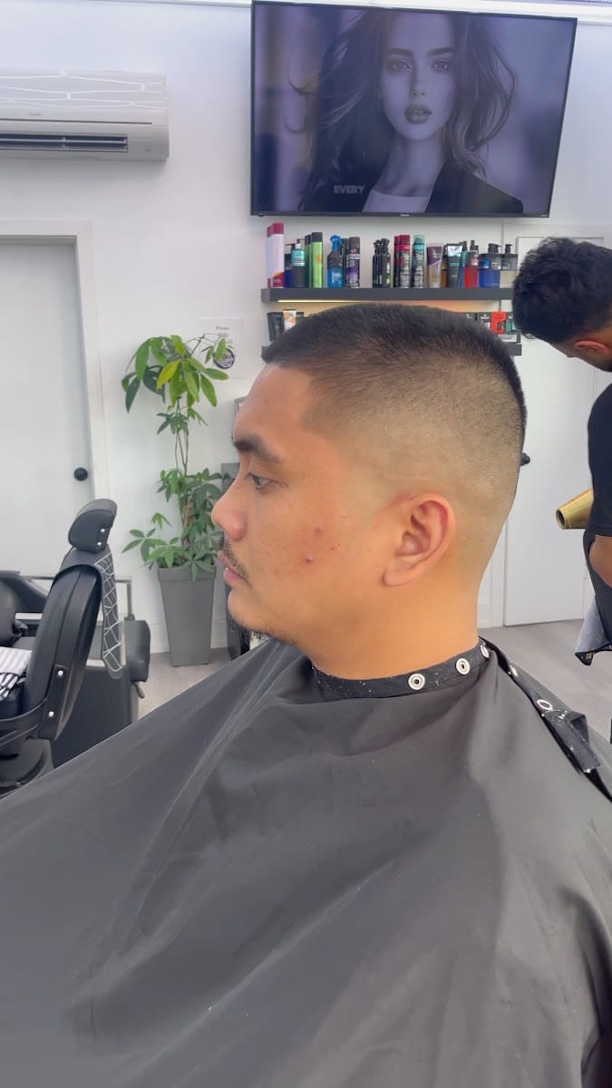 Daniel Barbershop, photo 3
