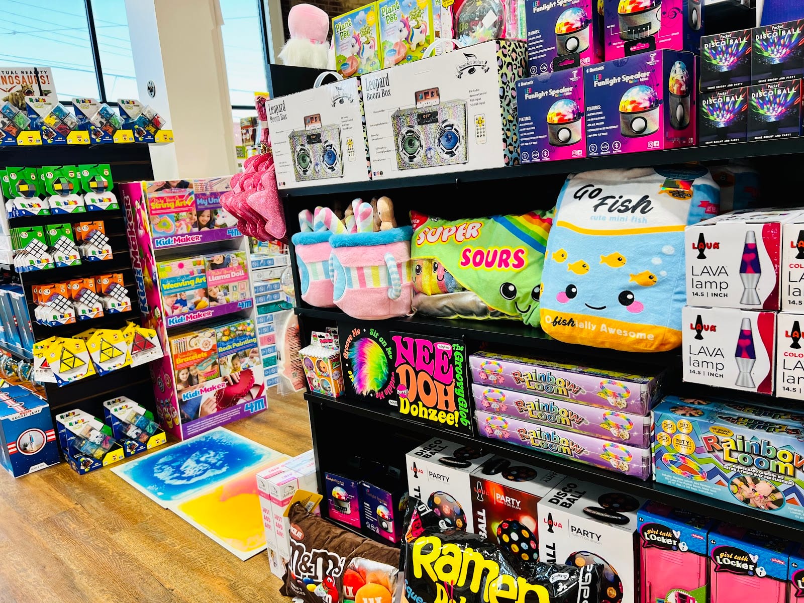 Rad Toys, photo 3