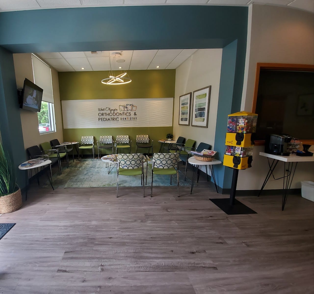 Dr. Bo M. Davidson, DDS