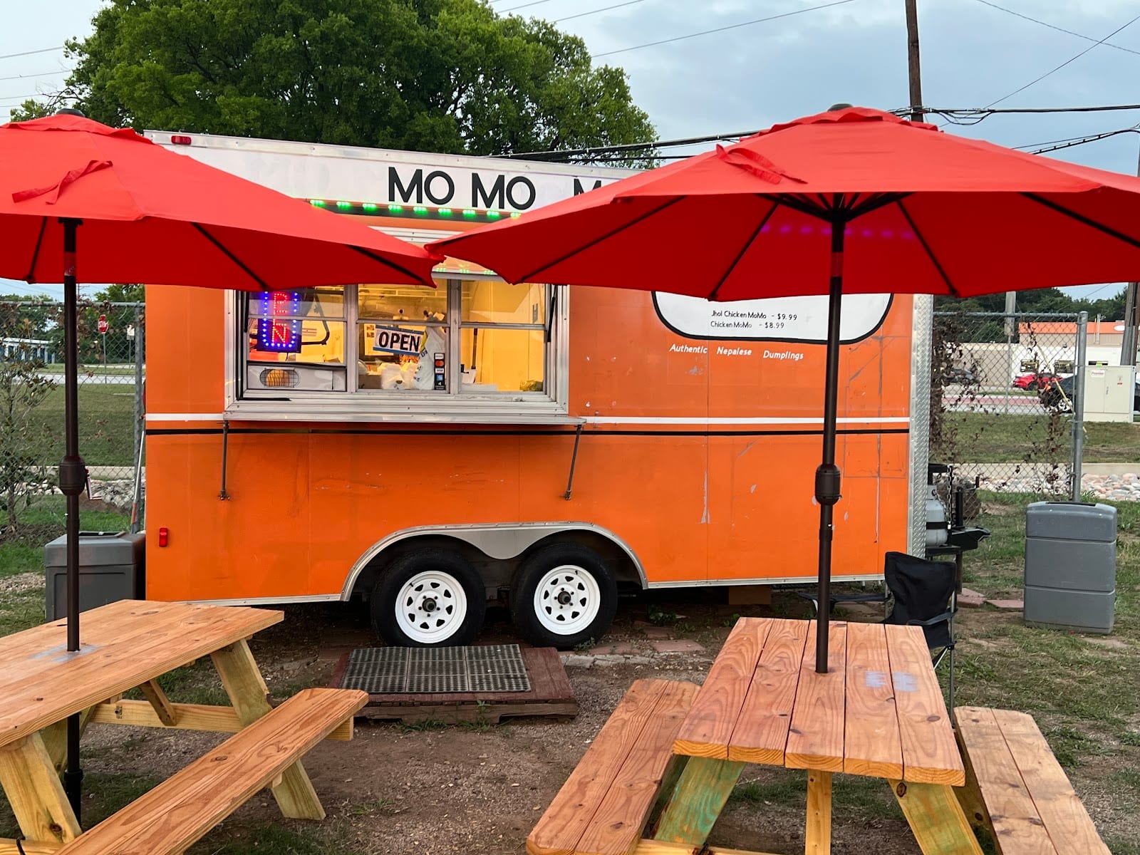 MOMO Mobile, photo 2