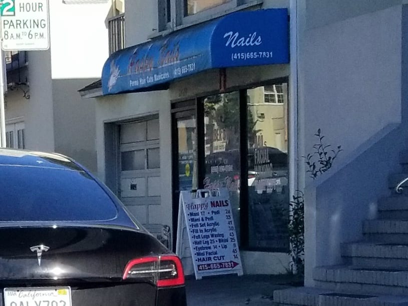 Happy Nails & Spa