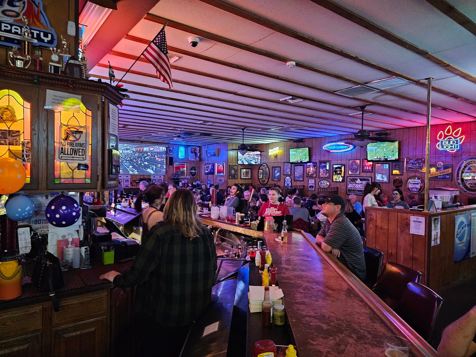Red Garter Saloon Bar & Grill, photo 4