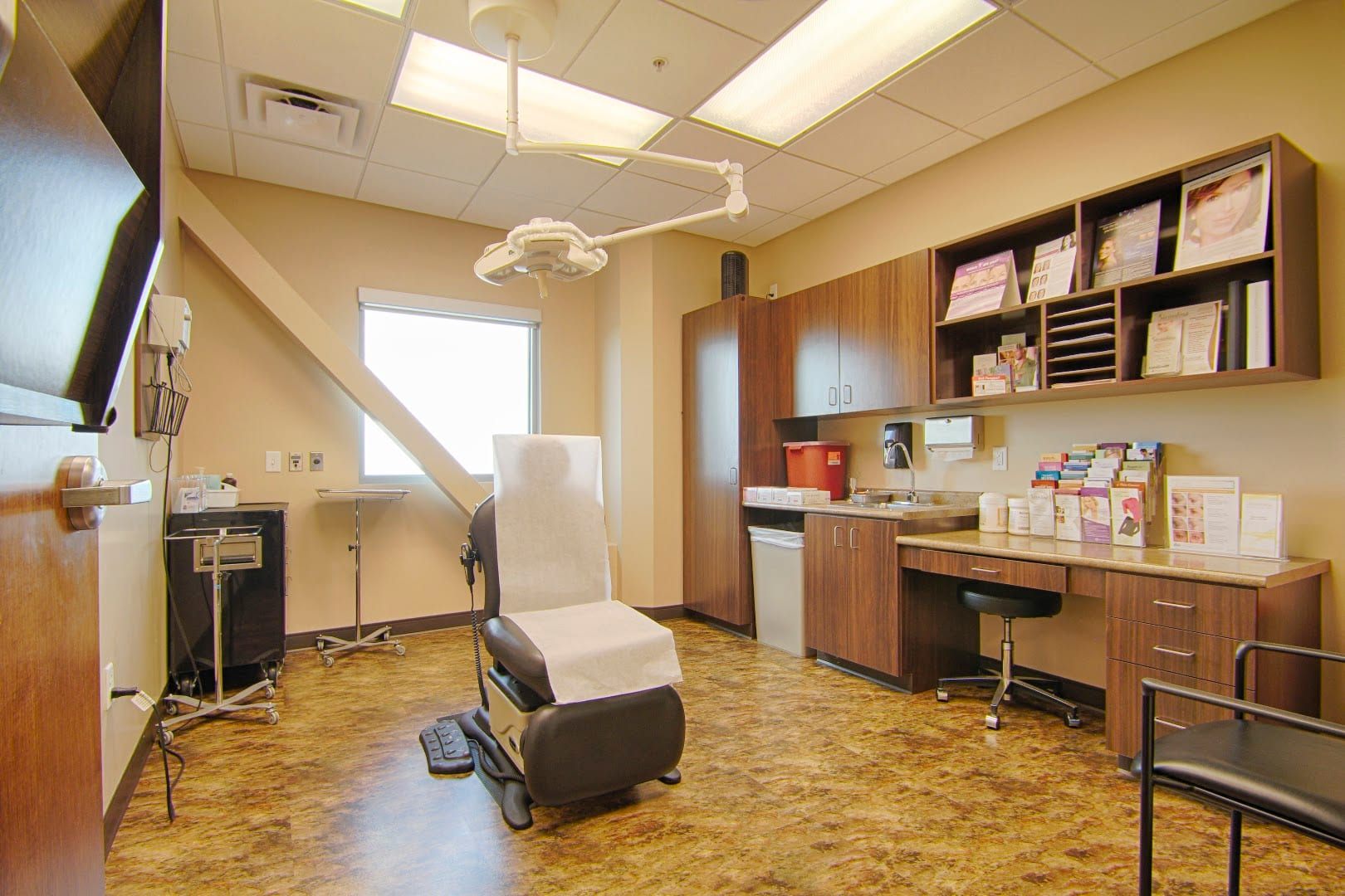 Strimling Dermatology, Laser & Vein Institute: Lionel Handler, MD, photo 4