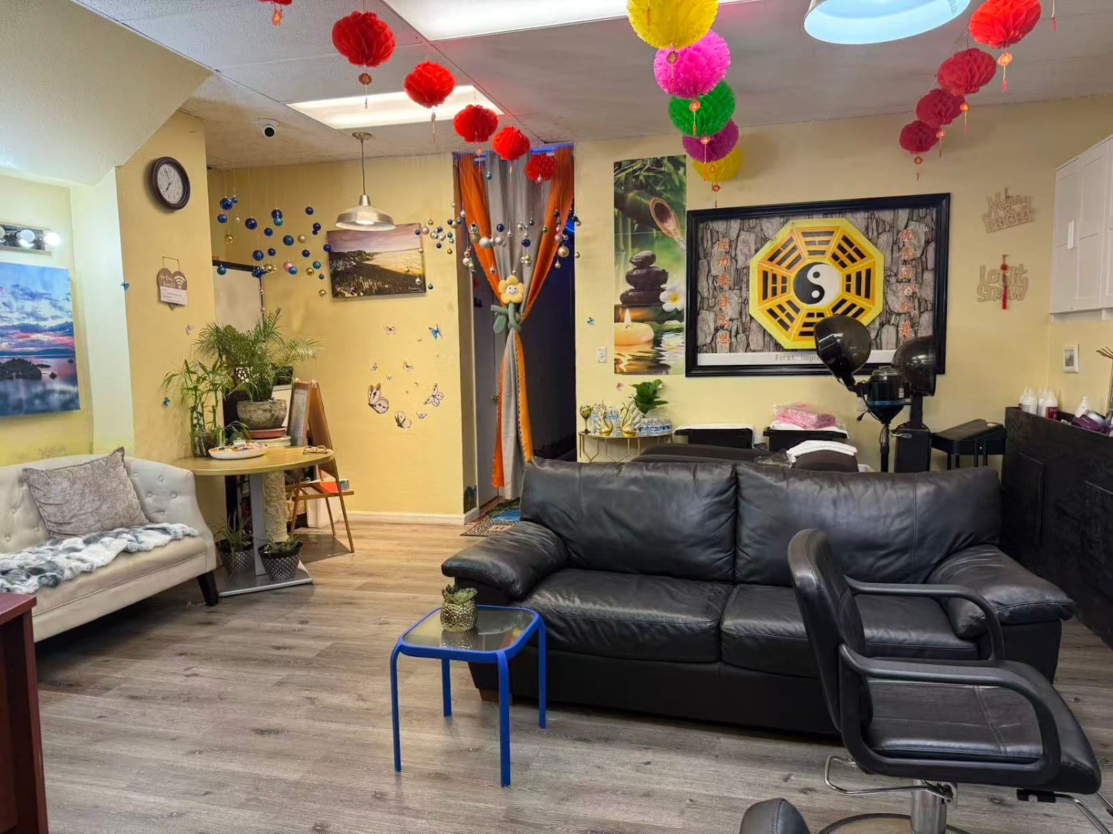 BLUEMOON MASSAGE AND SPA, photo 3
