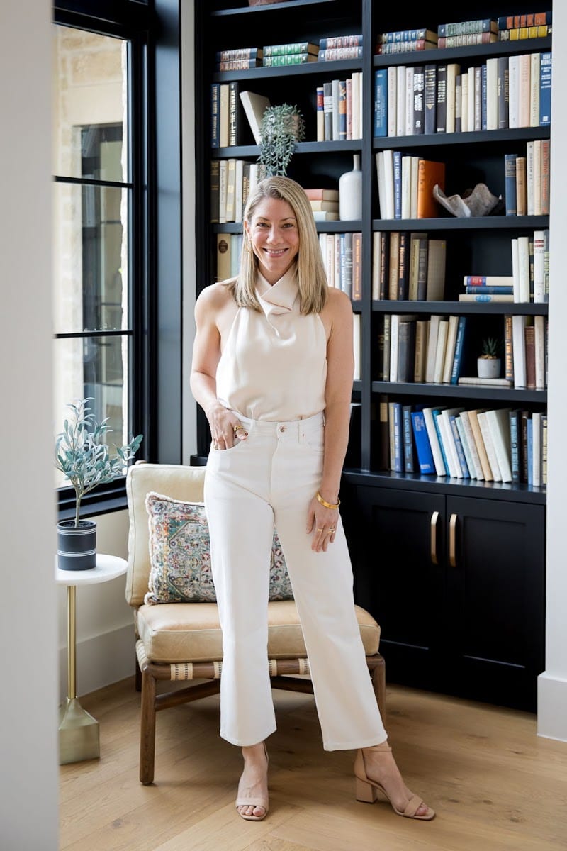 Round Rock Real Estate Agent, Lauren Schauer - Magnolia Realty, photo 2